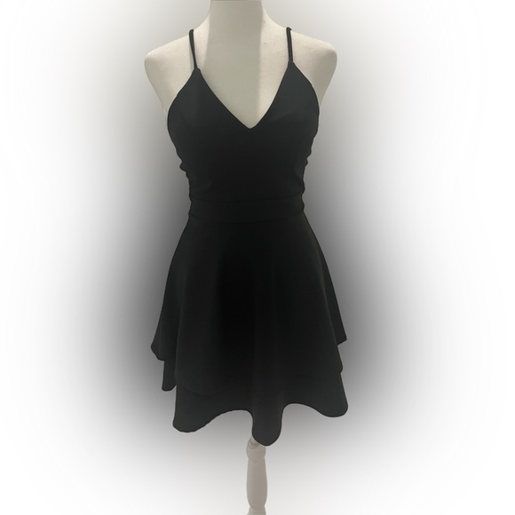 Juniors size 1/2 Macy’s dress - Picture 2 of 2